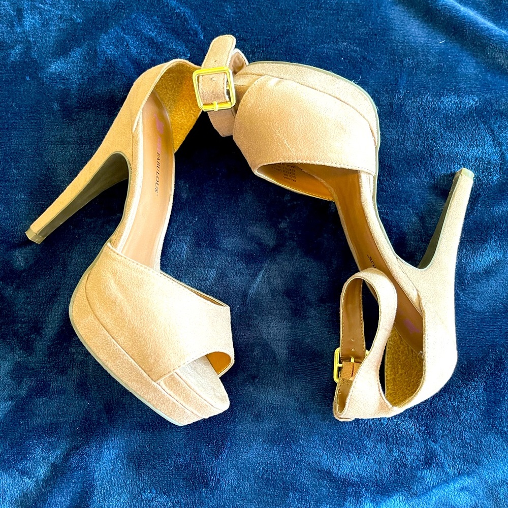 Tan just fab size 9.